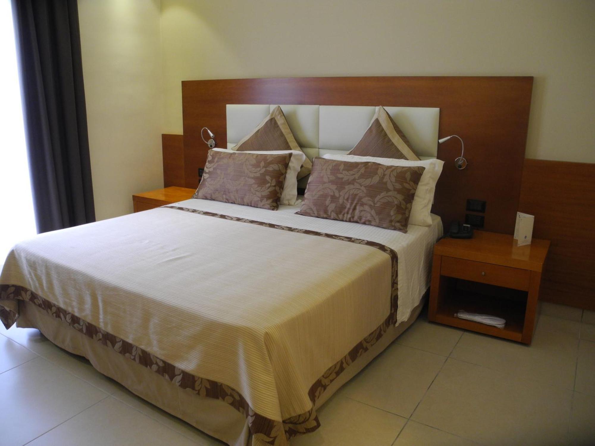 Hotel Agora Sure Hotel Collection By Best Western Lago Patria Exterior foto