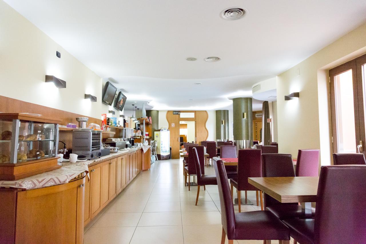 Hotel Agora Sure Hotel Collection By Best Western Lago Patria Exterior foto