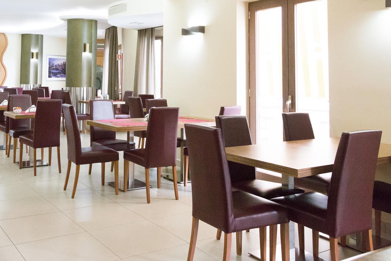 Hotel Agora Sure Hotel Collection By Best Western Lago Patria Exterior foto